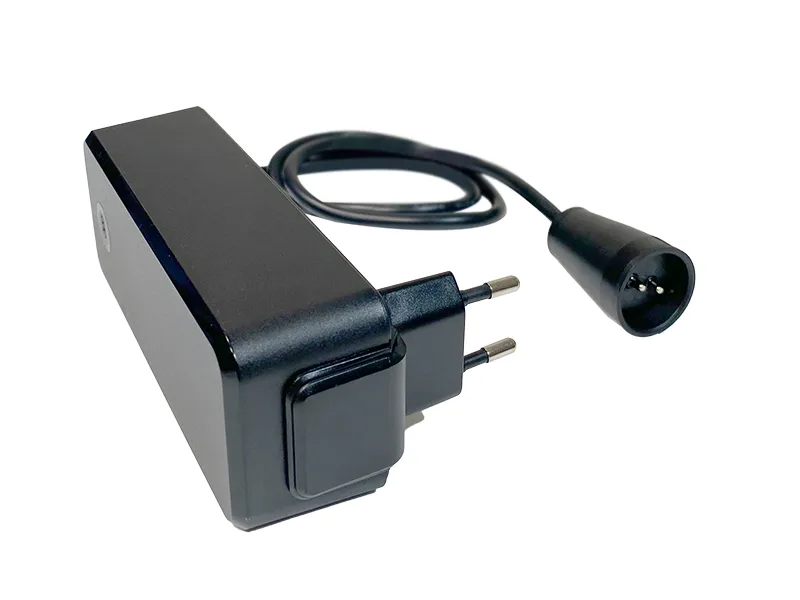 JuCad Powerpack -laturi magneettiliittimellä